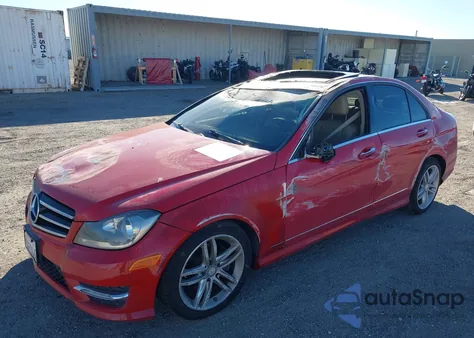 2014 Mercedes-Benz C-Class C 250 Sport из США, поврежденный, VIN WDDGF4HB5EA960545